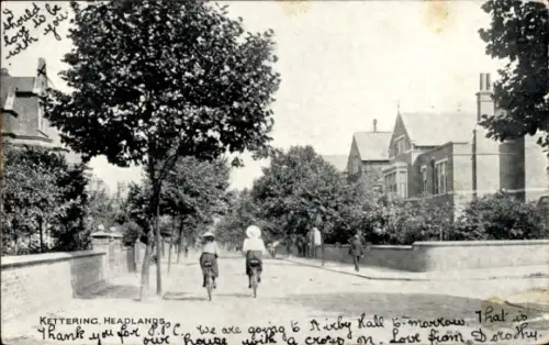 Ak Kettering Northamptonshire England, Headlands, Straßenansicht