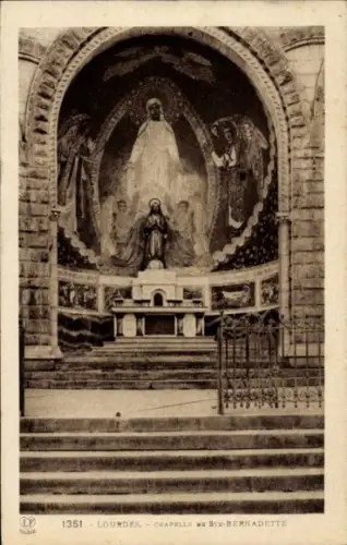 Ak Lourdes Hautes Pyrénées, Kapelle von Ste-Bernadette