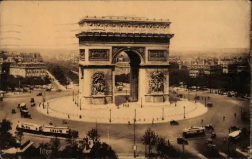 Ak Paris VIII Élysée, Blick auf den Arc de Triomphe, Straßenverkehr,  
