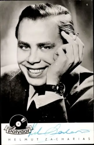 Ak Dirigent und Komponist Helmut Zacharias, Portrait mit Zigarette, Autogramm