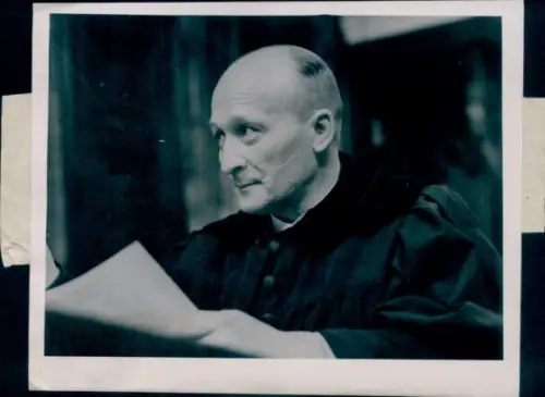 Foto Nürnberger Prozess, Rechtsanwalt Dr. Georg Böhm, Verteidiger der SA