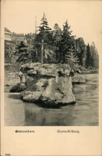 Ak Gmunden am Traunsee Salzkammergut Oberösterreich, Felsen im Wasser, Kreuz auf dem Felsen, Bäum