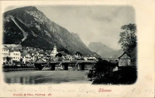 Ak Ebensee in Oberösterreich, Berglandschaft, Fluss, Brücke, Häuser,  von Ebensee
