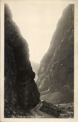 Ak Norangsdal Norangsdalen Norwegen,  schmale Schlucht, kurvenreiche Straße, Schwarz-Weiß-Foto