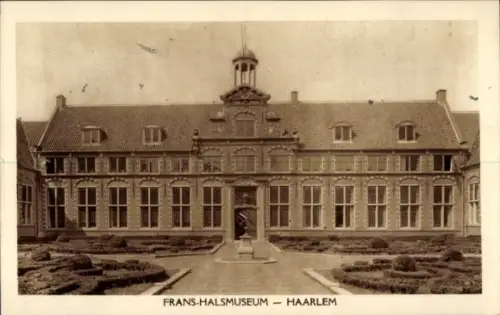 Ak Haarlem Nordholland Niederlande, Frans Hals Museum, Garten, Statue,  Architektur