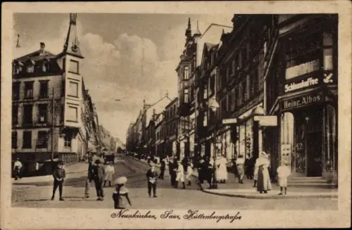 Ak Neunkirchen im Saarland, Schlosskaffee Heinr. Albus in der Hüttenbergstraße, Passanten