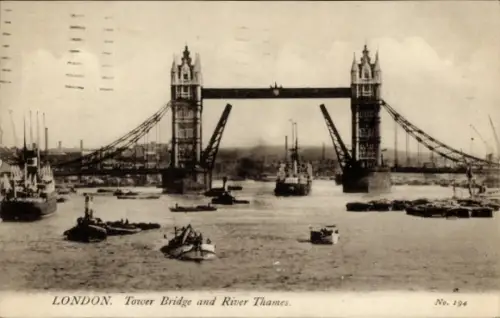 PC London City England, Tower Bridge and River Thames