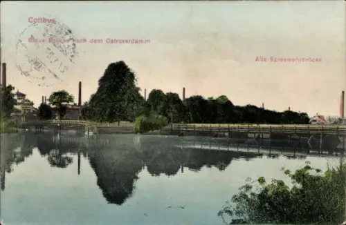 Ak Cottbus in der Niederlausitz, Blaue Brücke nach dem Ostroverdamm, Spreewehrbrücke