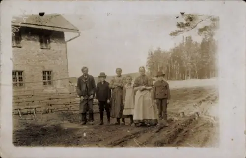 Foto Ak Hochburg Ach in Oberösterreich, Familienfoto