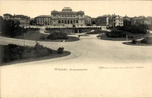 Ak Weimar in Thüringen, Goethe,  Museumsplatz, 1729 von Edler & Voluntat Stadt