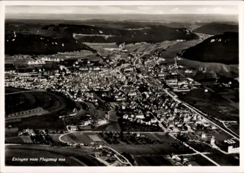 Ak Ebingen Albstadt in Württemberg, Luftaufnahme von  Beschriftung "Ebingen vom Flugzeug aus"