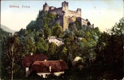 Ak Salzburg in Österreich, Festung auf einem Hügel, Häuser im Vordergrund, beschriftet mit 'Salzb