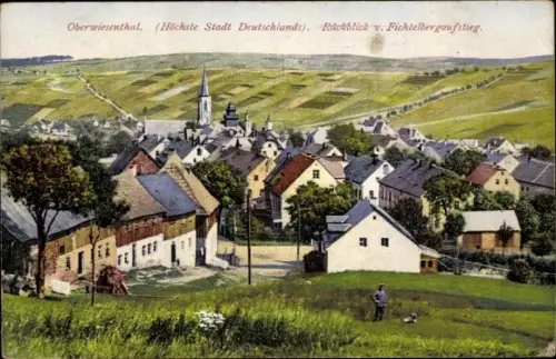 Ak Oberwiesenthal im Erzgebirge, Rückblick vom Fichtelbergaufstieg, Panorama