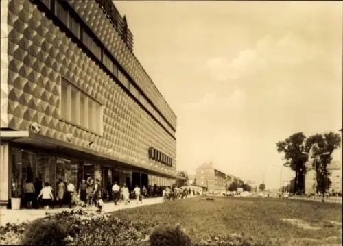 Ak Hoyerswerda Lausitz, Centrum Warenhaus, Außenansicht, Magistrale