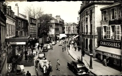 Ak Montluçon Allier, Boulevard de Courtais, Cafe de France, Le Palace, Chaussures