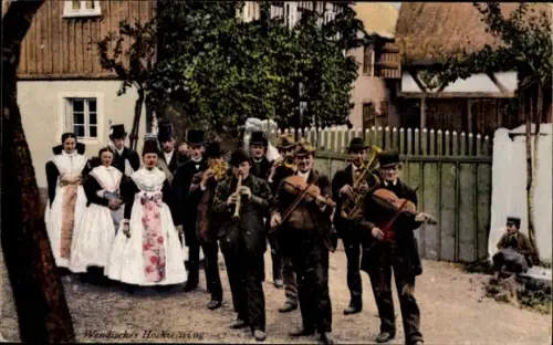 Ak Wendischer Hochzeitszug, Wendische Trachten