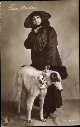 Ak Schauspielerin Fern Andra, Portrait, Hund, Autogramm