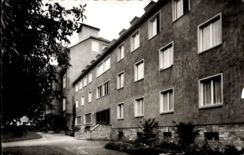 Ak Neuenbeken Paderborn in Westfalen, Missionshaus Neuenbeken, Gebäude mit Fenstern, Bäume im Vor