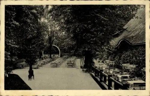 Ak Kiel, Restaurant Forstbaumschule, Parkanlagen, Tische im Freien, Bäume