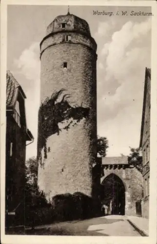 Ak Warburg in Westfalen, Sackturm,  Architektur, Stadtansicht