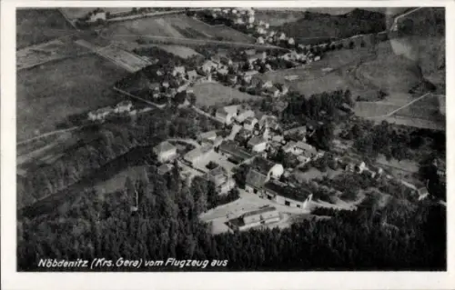 Ak Nöbdenitz Schmölln im Altenburger Land, Luftaufnahme von  Thüringen, Beschriftung: vom Flugzeu