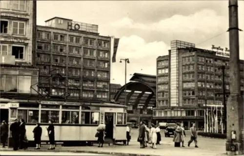 Ak Berlin Mitte, Alexanderplatz, Straßenbahn, Bahnhof, HO Warenhaus