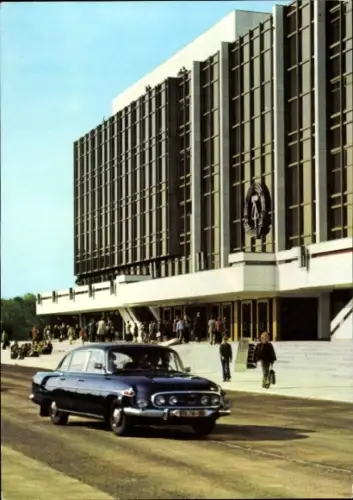 Ak Berlin Mitte, Palast der Republik, Auto