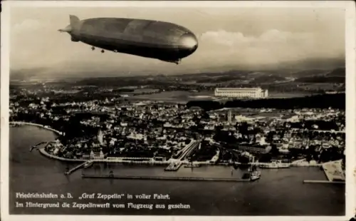 Ak Friedrichshafen am Bodensee, Zeppelin Graf Zeppelin, Flugzeugperspektive, Zeppelinwerft im Hin