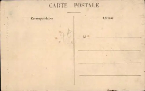 Ak Diego Suarez Antsiranana Madagaskar, Wasserfall, Männer in traditioneller Kleidung, Poststempe