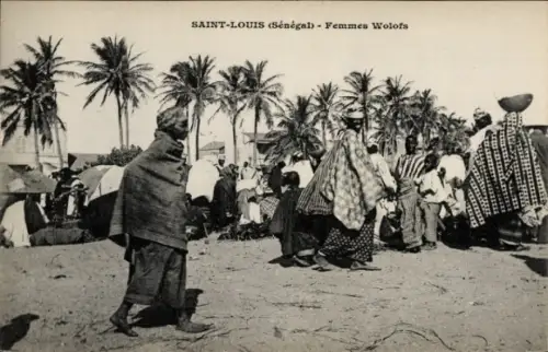 Ak Saint Louis Senegal, Frauen der Wolof, Palmfruechte, Strand, traditionelle Kleidung