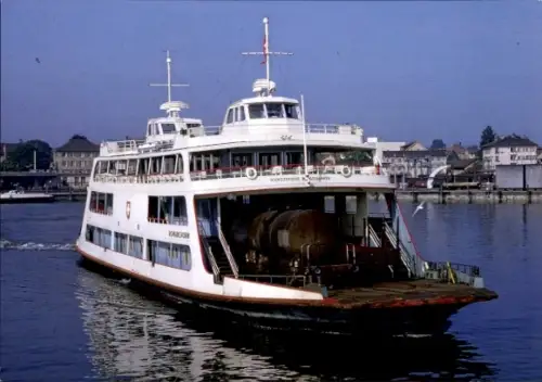 Ak Bodensee-Fähre Romanshorn, Eisenbahn und Straßenfahrzeuge