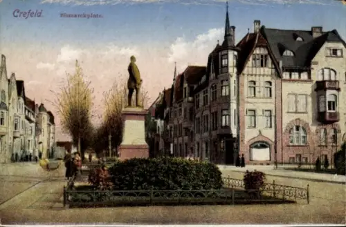 Ak Krefeld am Niederrhein, Bismarckplatz, Denkmal, Kinderwagen