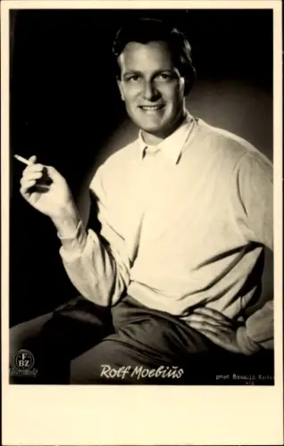 Ak Schauspieler Rolf Moebius, Portrait, Zigarette, FBZ Verlag, Autogramm