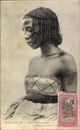 CPA Madagascar, Femme Zaramanampy