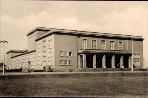 Ak Bitterfeld in Sachsen Anhalt, Kulturpalast Wilhelm Pieck, VEB Elektrochemisches Kombinat