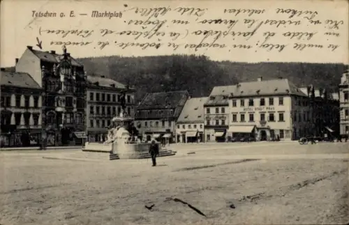 Ak Děčín Tetschen Bodenbach Elbe Reg. Aussig, Marktplatz, Hotel Stadt Prag, Brunnen, Geschäfte
