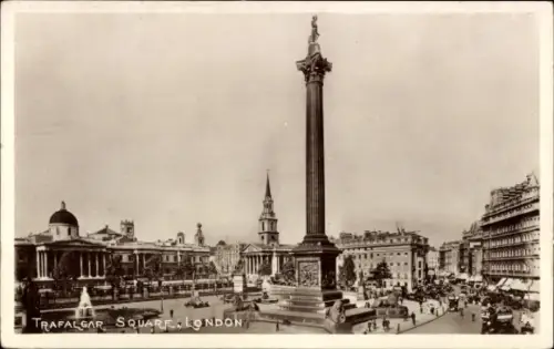 PC London City England, Trafalgar Square