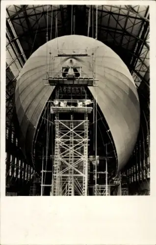 Ak Zeppelinhalle, Zeppelin LZ 130 in Bau