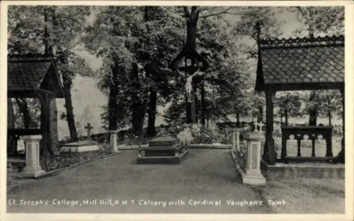 Ak Mill Hill Barnet London England, Sankt Josephs Kolleg, Kalvarienberg, Grab von Kardinal Vaughan