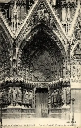 Ak Reims Marne, Kathedrale von  Grand Portail, Porche de droit, ND Phot.