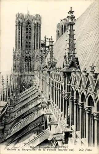 Ak Reims Marne, Kathedrale Galerie, Gargouillen, Südseite