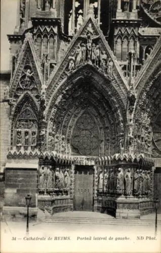 Ak Reims Marne, Kathedrale seitlicher Eingang