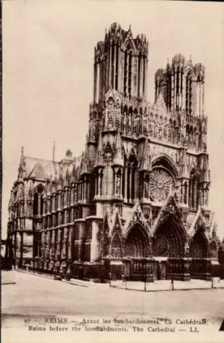 Ak Reims Marne,  Kathedrale, vor den Bombardements, schwarz-weiß,  Aufnahme
