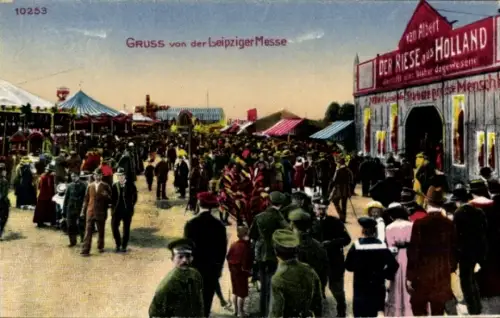 Ak Leipzig, Leipziger Messe, bunte Zelte, Menschenmenge, Riesenattraktion