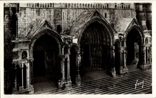 Ak Chartres Eure et Loir, Portail Nord der Kathedrale,  Schwarz-Weiß-Foto, Kunstkarte
