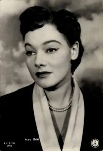 Ak Schauspielerin May Britt, Portrait