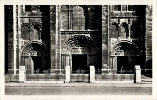 Ak Saint Denis CPA 93, La Basilique Les 3 Portes