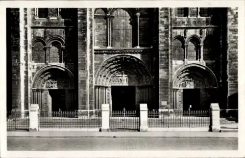 Ak Saint Denis CPA 93, La Basilique Les 3 Portes