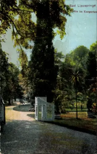 Ak Bad Lippspringe in Westfalen,  Kurgarten, Eingangstor, Bäume, Weg