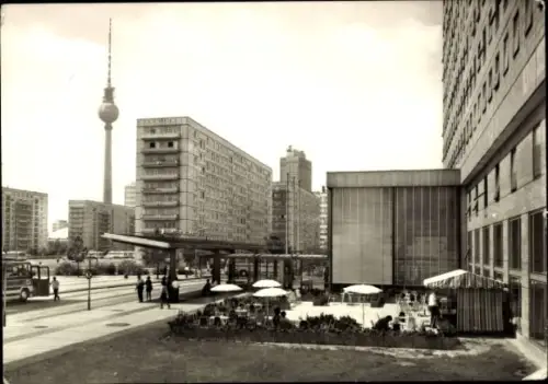 Ak Berlin Mitte, Interhotel Berolina, Karl Marx Allee, Fernsehturm